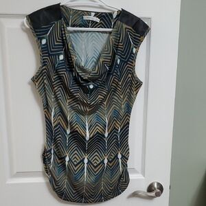 🌺 3 / $ 45 Geometric Patterned Blouse - Blue and Tan